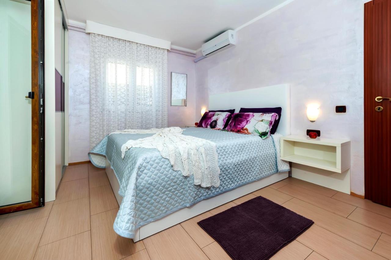 And Dea Adults Only 4*
